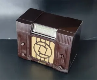 Radio Antigua ORA de 1939 excelente  funciona 220v