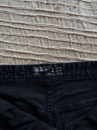 Jeans Skinny Strappati – Terranova – Taglia ITA 44