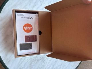Nintendo DSi XL Roja Edición Mario Bros PAL