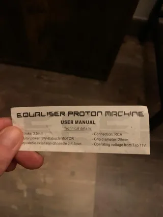 Maquina tatuar PROTON/fuente alimentación critical