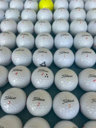 100 BOLAS DE GOLF TITLEIST