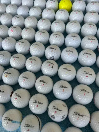 100 BOLAS DE GOLF TITLEIST