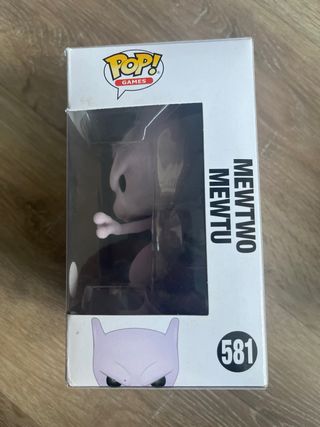 Funko Mewtwo 581 Flocked