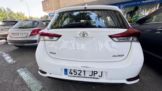 Toyota Auris 2016