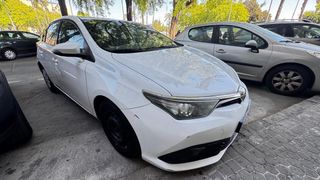 Toyota Auris 2016