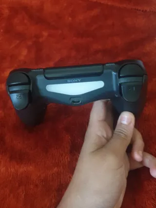 Mando PS4 Sony Negro¡urgente vender por 30€