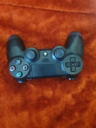Mando PS4 Sony Negro¡urgente vender por 30€