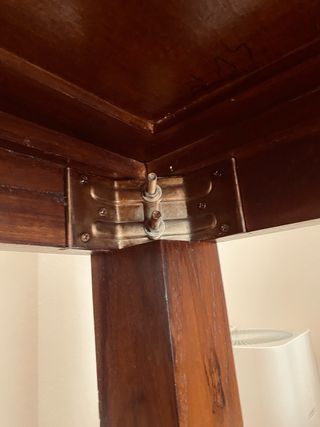 Mesa de comedor Banak de madera