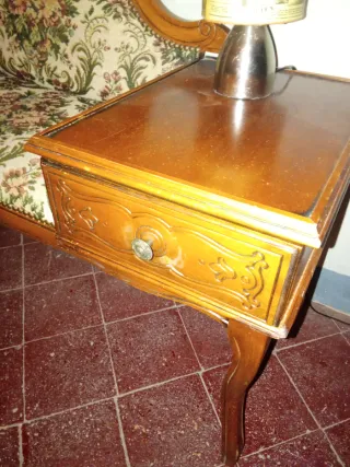 Silla teléfono antigua S. XX