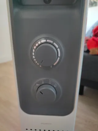 Radiador Eléctrico Equation Gris con solo 1 año