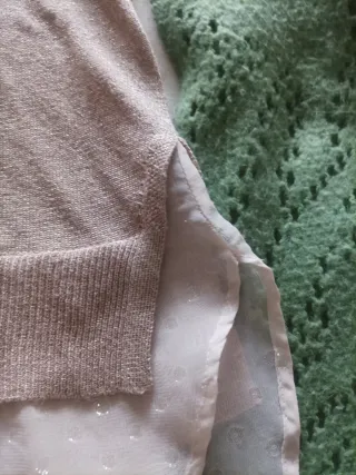 Jersey SPERA CO beige y dorado.