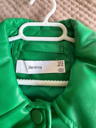 Chaqueta Bomber Verde Bershka NUEVO