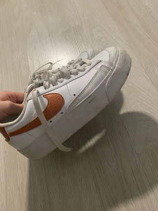 Zapatillas Nike Blazer Low Plataforma Doradas
