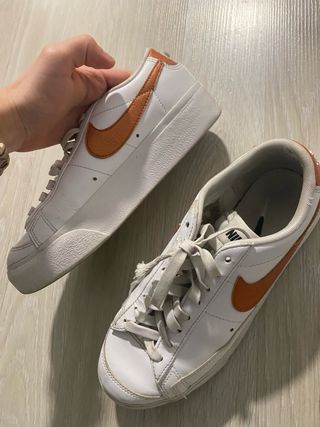Zapatillas Nike Blazer Low Plataforma Doradas