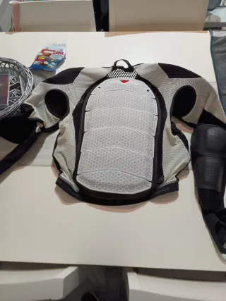 Peto Dainese MTB-enduro