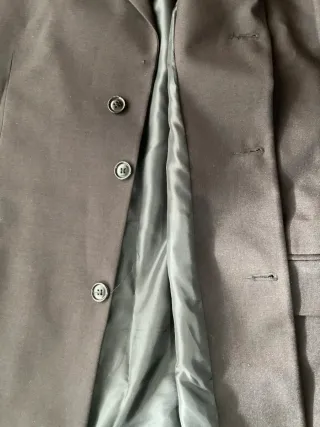 Traje negro de hombre con 2 chalecos
