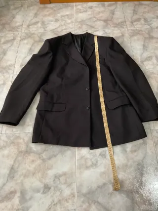 Traje negro de hombre con 2 chalecos