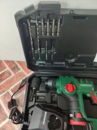Taladro Perforador Parkside con Accesorios