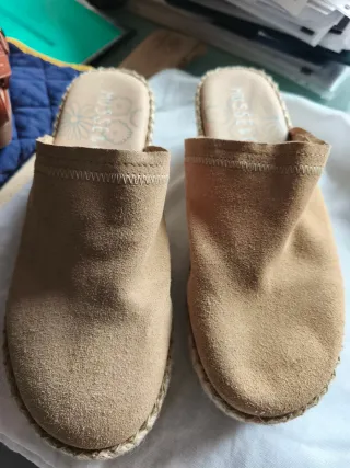 Zuecos esparto Musse & Cloud beige