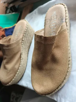 Zuecos esparto Musse & Cloud beige