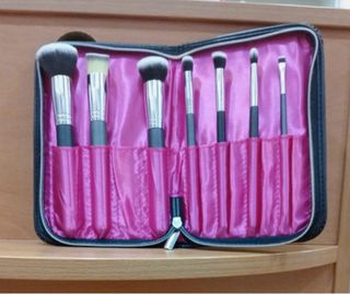 Estuche de Pinceles de Maquillaje Negro y Rosa