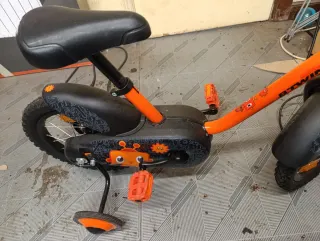 Bicicleta infantil Btwin 3-5 años con ruedines