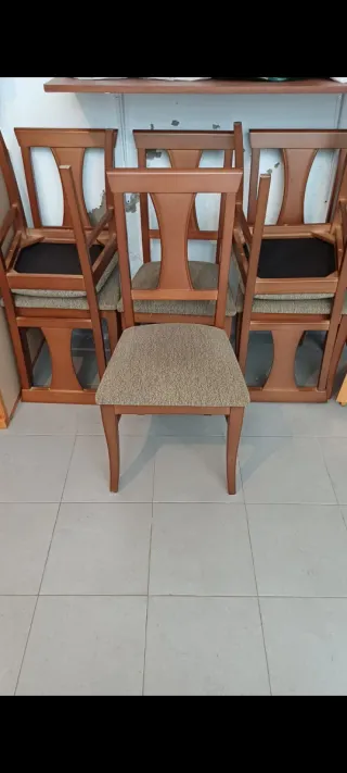 Sillas de madera maciza