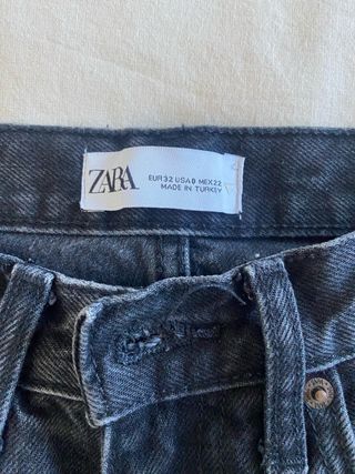 Pantalón vaquero oscuro Zara