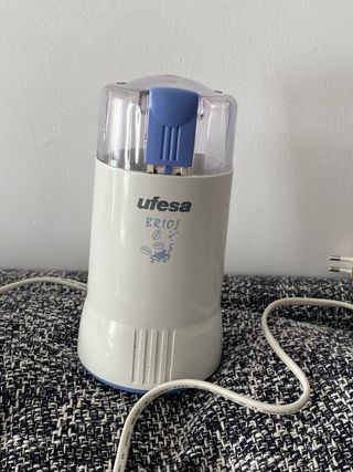 Molinillo de café Ufesa Brio MC0360