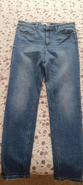 Pantalón vaquero Stradivarius azul