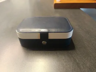 Joyero pequeño azul y blanco