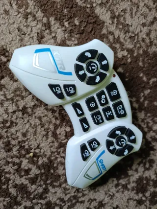 Robot Smart Bot blanco y plateado