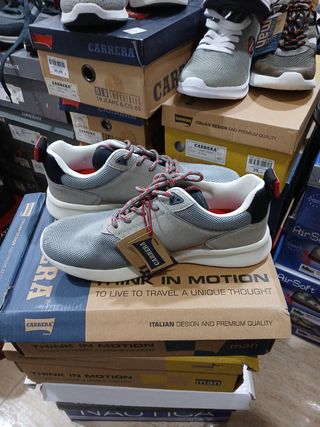 Zapatillas deportivas Carrera talla 41
