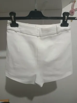 Pantalón corto elegante blanco Stradivarius