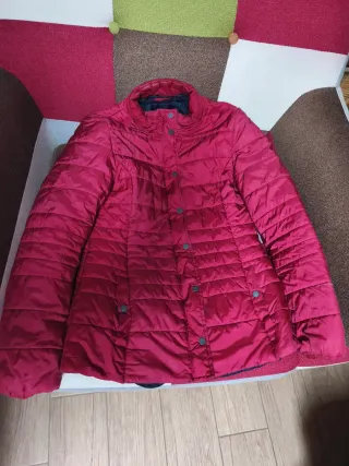 Piumino mezza stagione rosso