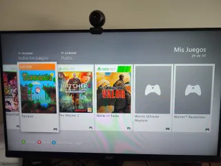 Xbox 360 + 2 mandos + Kinect