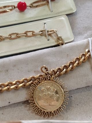 25 pulseras antiguas 30€