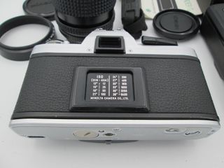 MINOLTA X-300 IN OTTIME CONDIZIONI + ACCESSORI