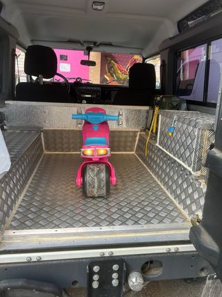 Land Rover Defender 2005