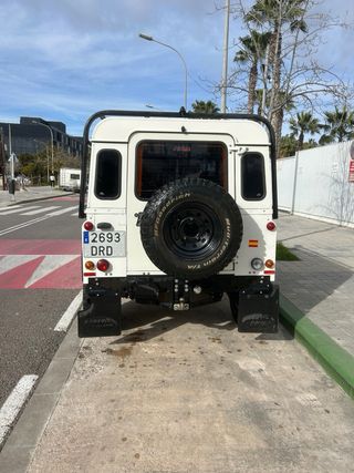 Land Rover Defender 2005