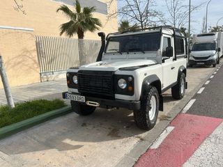 Land Rover Defender 2005