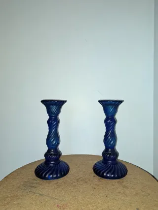 Juego de 2 candelabros de cristal azul