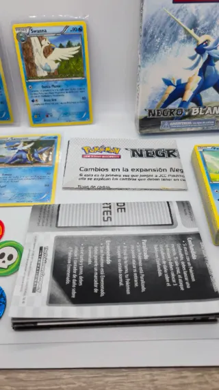 Mazo Pokémon Negro y Blanco Asalto azul