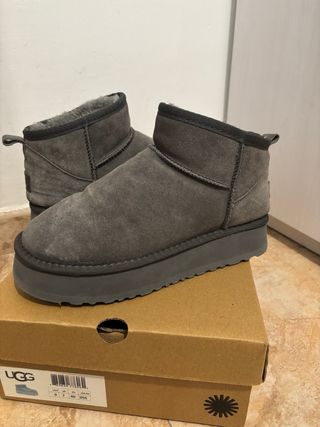 Stivali UGG grigi taglia 40