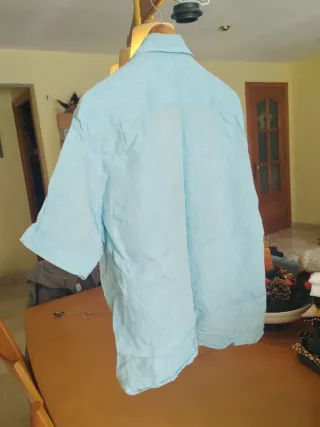 Camisa de lino azul
