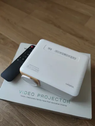 Mini proyector Yoton