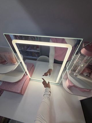 Tocador NUEVO con espejo y cajones y luces