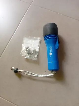 Linterna Omer sub+ 5 bombillas repuesto