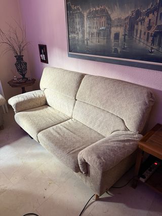 2 Sofás de tela beige