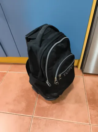Mochila Totto Negra con Ruedas